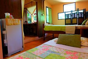 Malee's Nature Lovers Bungalows