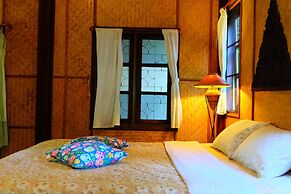 Malee's Nature Lovers Bungalows