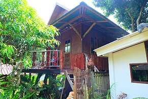 Malee's Nature Lovers Bungalows