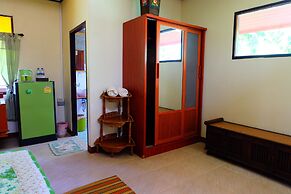 Malee's Nature Lovers Bungalows