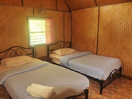 Malee's Nature Lovers Bungalows