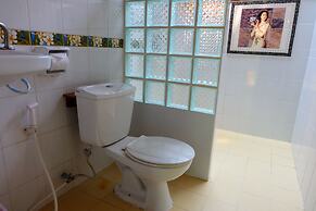 Malee's Nature Lovers Bungalows