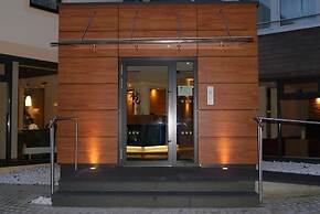 Hotel Holl