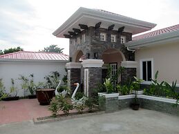 Venezia Suites Resort