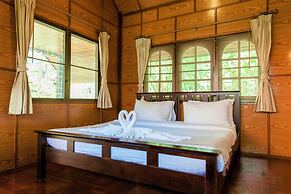 Bangrak Pier Bungalow