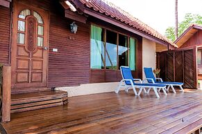 Bangrak Pier Bungalow