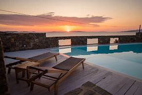 180 ° View PRIVATE Pool Villa Choulakia to enjoy SUN kissing SEA