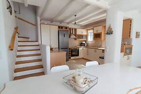 180 ° View PRIVATE Pool Villa Choulakia to enjoy SUN kissing SEA