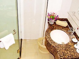 GreenTree Inn ZhangJiaKou Qiaoxi District WuYi East Street JianXing Ex