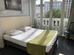 Hotel Notre- Dame de France