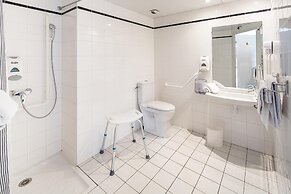 Hotel Notre- Dame de France