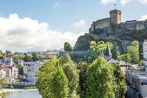 Hotel Notre- Dame de France