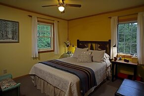 Poplar Creek Guesthouse