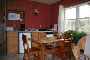 Poplar Creek Guesthouse