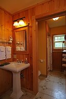 Poplar Creek Guesthouse