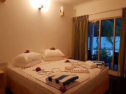 Thoddoo Beach Holiday Inn