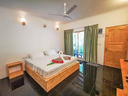 Thoddoo Beach Holiday Inn