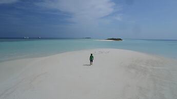 Thoddoo Beach Holiday Inn