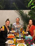 Thoddoo Beach Holiday Inn