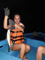 Thoddoo Beach Holiday Inn