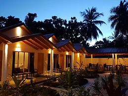 Thoddoo Beach Holiday Inn