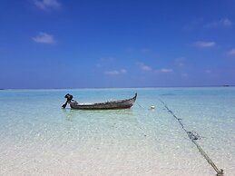 Thoddoo Beach Holiday Inn