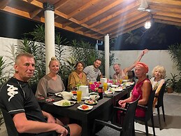 Thoddoo Beach Holiday Inn