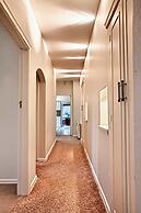 200 Riccarton Holiday House