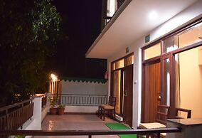 Corbett Paradiso by ILILA