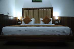 Corbett Paradiso by ILILA