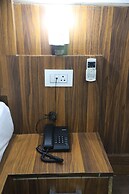 Corbett Paradiso by ILILA