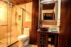 Shangri-La E-Outfitting Boutique Hotel