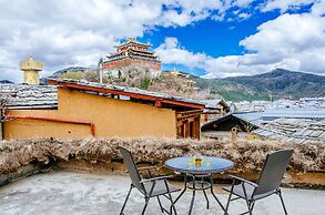 Shangri-La E-Outfitting Boutique Hotel