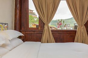 Shangri-La E-Outfitting Boutique Hotel