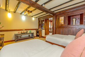 Shangri-La E-Outfitting Boutique Hotel