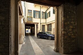 Massimago Wine Suites