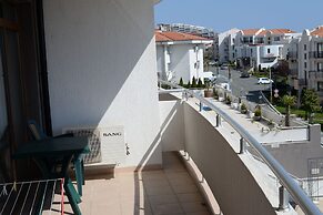 Lazur 5 Apartments