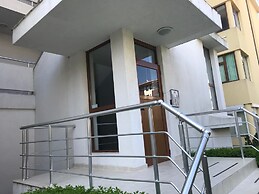 Lazur 5 Apartments