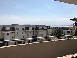 Lazur 5 Apartments