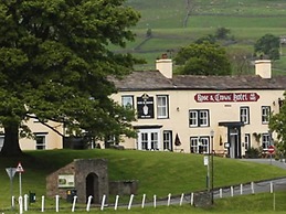 The Rose and Crown Hotel