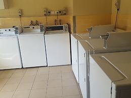 Gundagai Tourist Suites