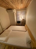 coins hostel tenjin