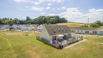 Seaview Holidays - Salterns Village