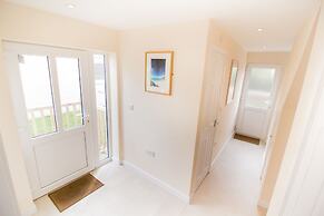 Seaview Holidays - Salterns Village