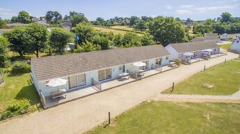 Seaview Holidays - Salterns Village