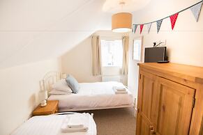 Seaview Holidays - Salterns Village