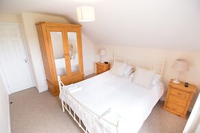 Seaview Holidays - Salterns Village