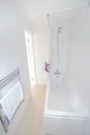 Seaview Holidays - Salterns Village