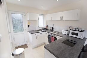 Seaview Holidays - Salterns Village