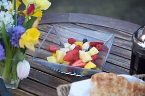 Hedingham Old Pottery